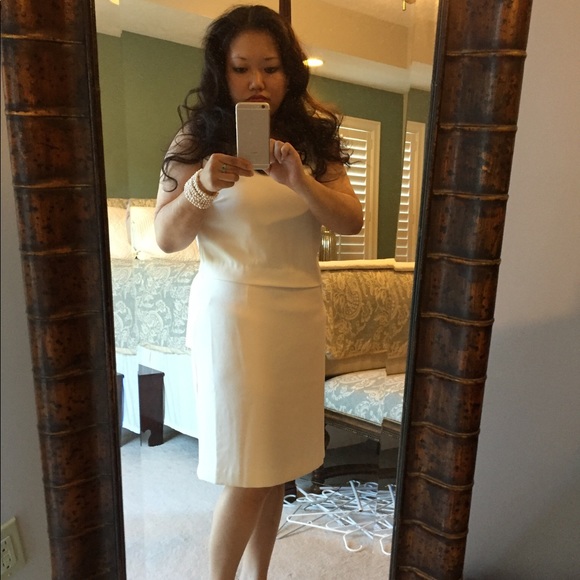 Meet your Posher, Stephanie - Picture 2 of 6